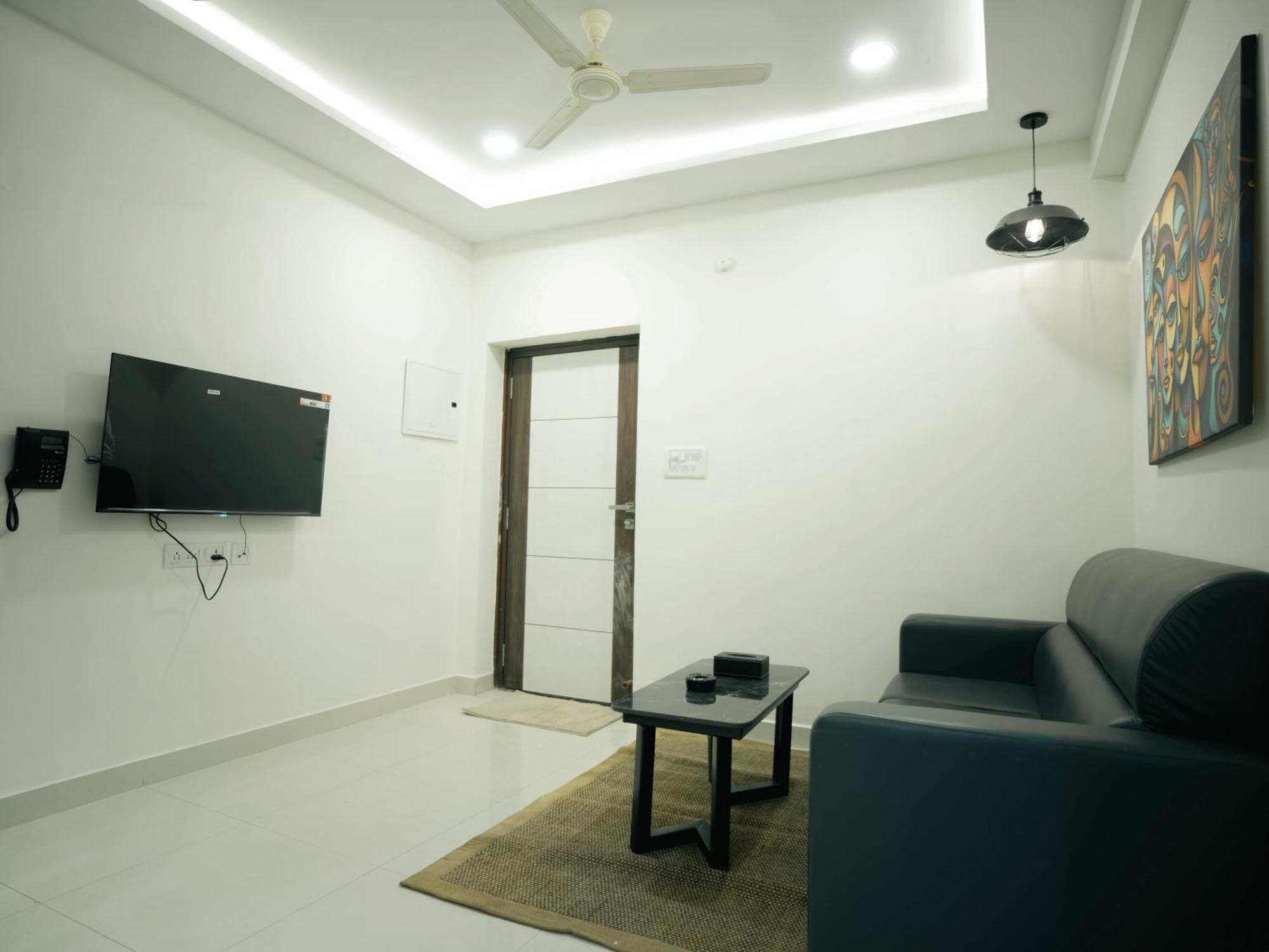 Hotel Euphoria Airport Zone Haiderabad Buitenkant foto