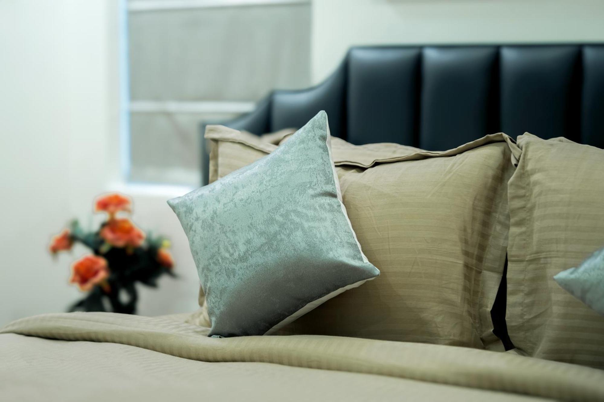 Hotel Euphoria Airport Zone Haiderabad Buitenkant foto