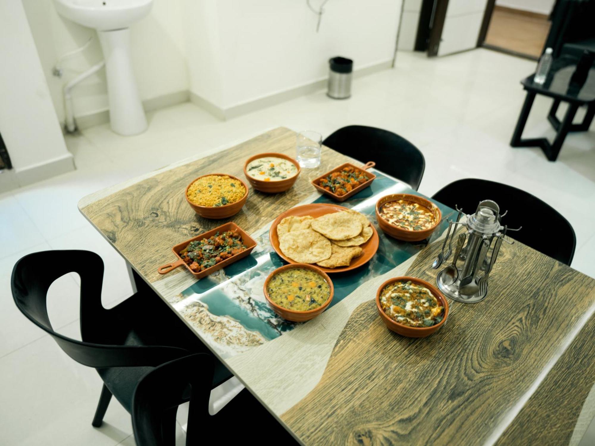 Hotel Euphoria Airport Zone Haiderabad Buitenkant foto